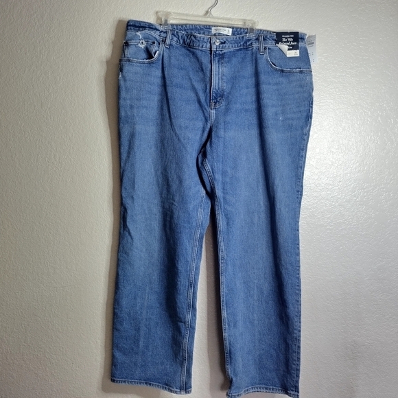NWT Abercrombie & Fitch Curve Love High Rise 90s Relaxed Jean sz 22 - Picture 2 of 9
